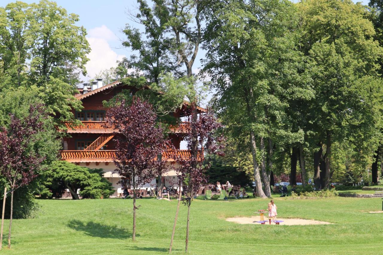 Hotel Dworzysko Bad Salzbrunn Exterior foto
