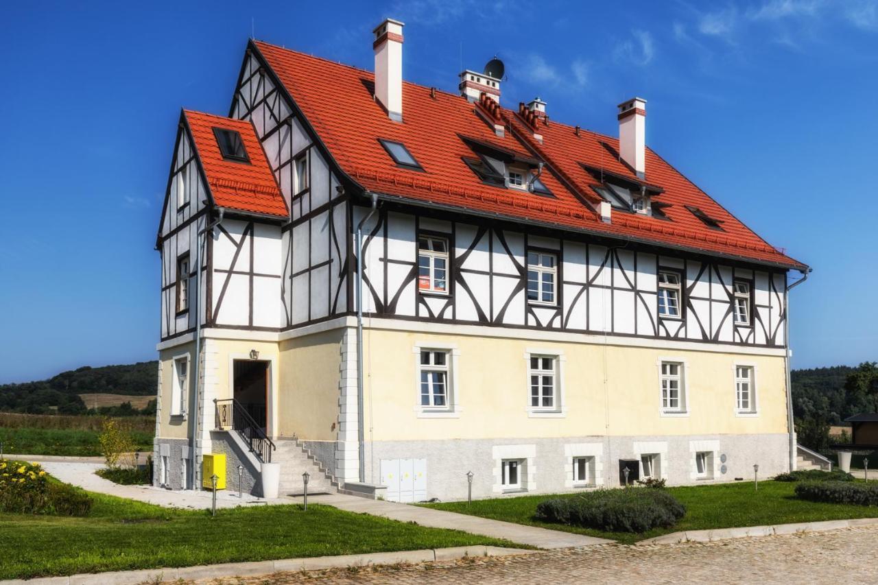 Hotel Dworzysko Bad Salzbrunn Exterior foto