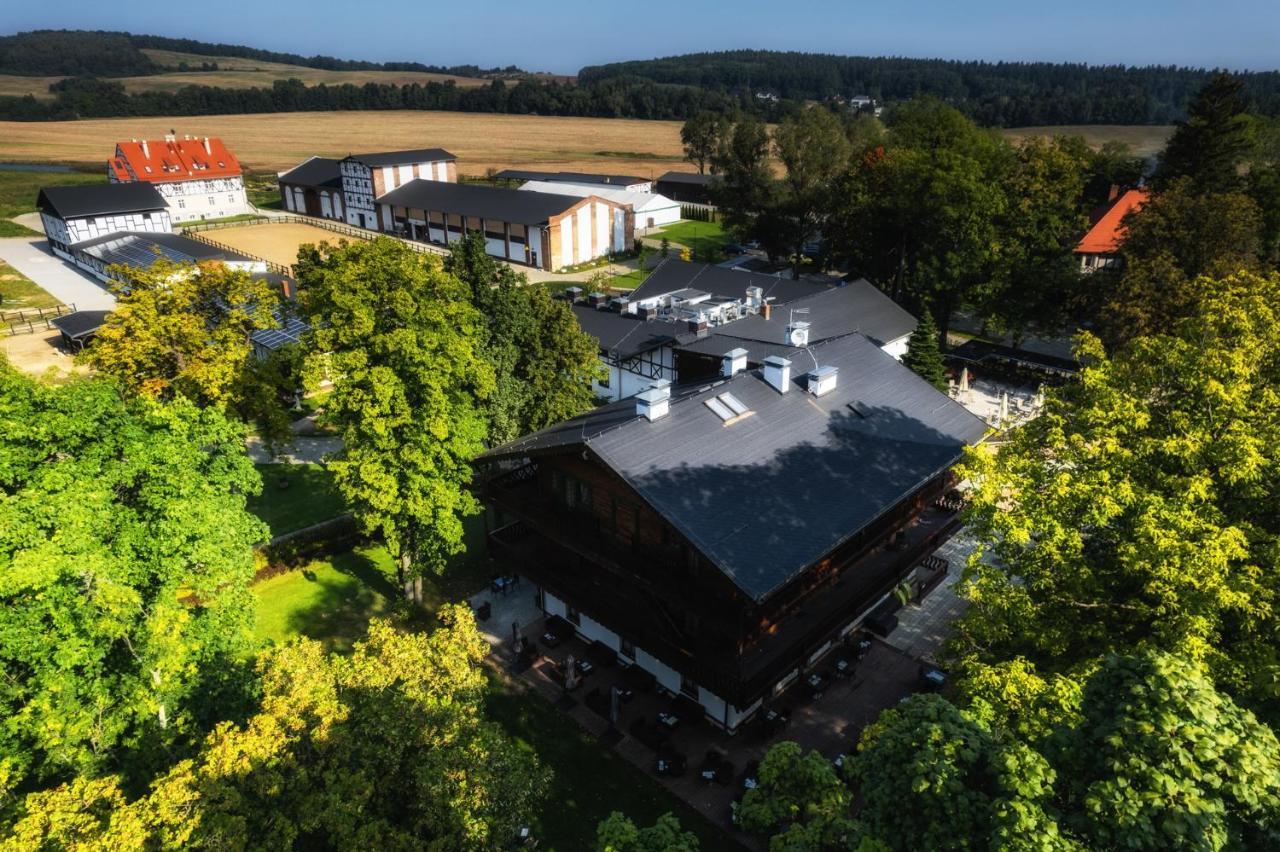 Hotel Dworzysko Bad Salzbrunn Exterior foto