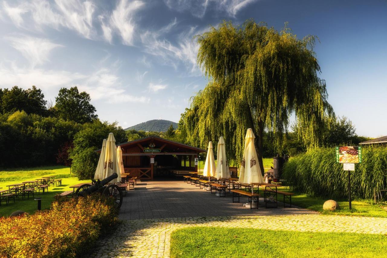 Hotel Dworzysko Bad Salzbrunn Exterior foto